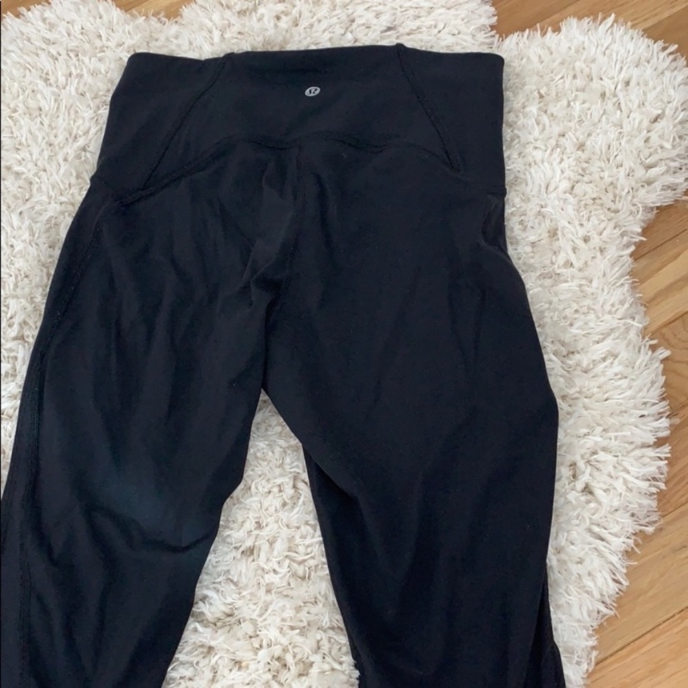 Lululemon black Capri
